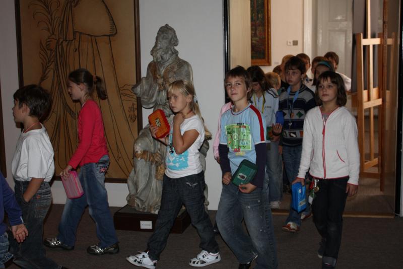 Fotografie žáků 3.A ZŠ Bavorovská - Pavilon Výstavní na výstavě Z Vodňan do Jeruzaléma