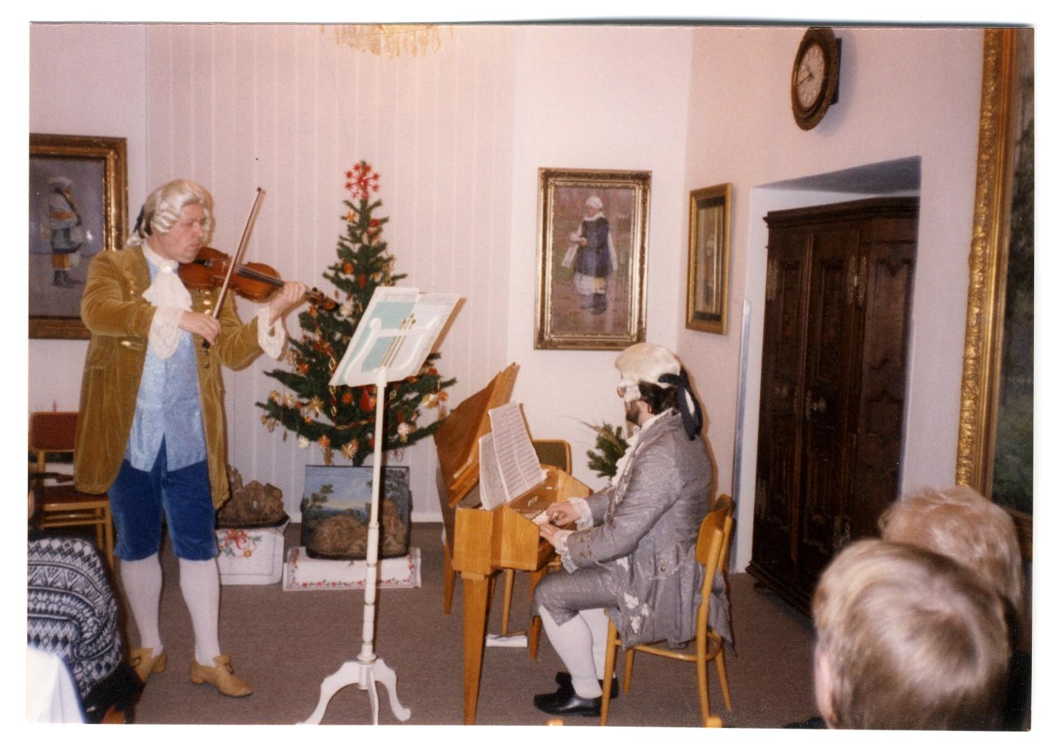Fotografie z Vánočního koncertu 1995