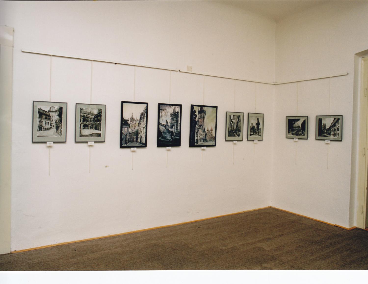 Fotografie z vernisáže výstavy - Vodňanští výtvarníci a jejich hosté