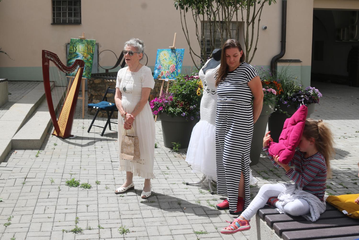 Fotografie z vernisáže výstavy Odvaha snít