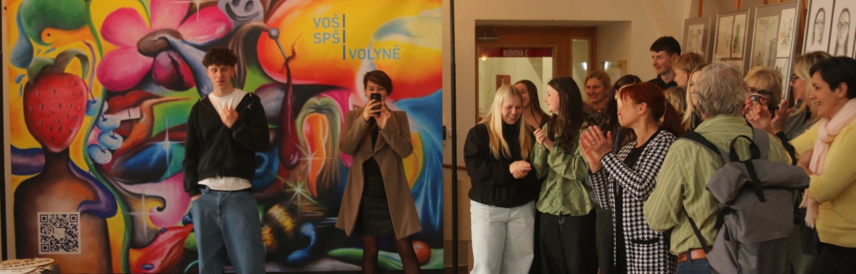 Obrázek - Fotografie z&nbsp;vernisáže výstavy Bydlení made in Volyně